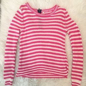 Light weight sweater